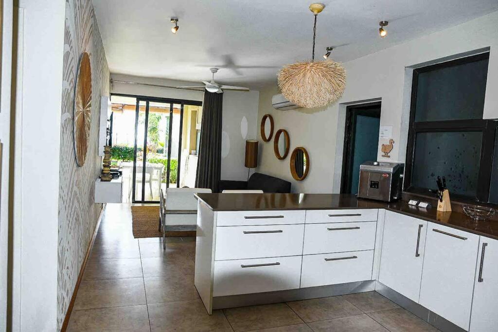 Apartment Beachfront Le Cerisier Trou Aux Biches, Mon Choisy